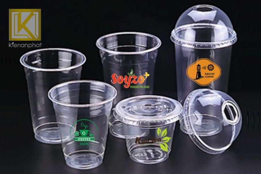IN LOGO DÁN LY NHỰA LÀ GÌ?