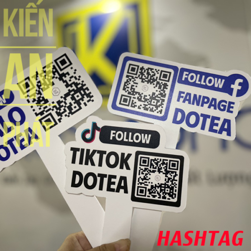 Phân tích ưu nhược điểm của chất liệu in hashtag cầm tay